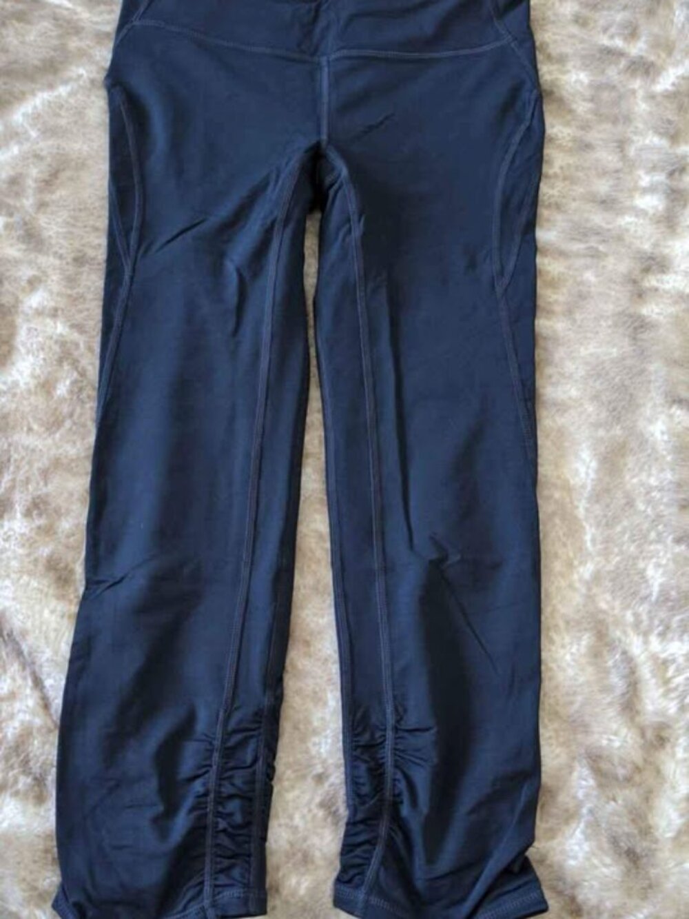 Gap Fit Cropped Athletic workout crop pants